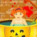 little-baby-halloween-bathing